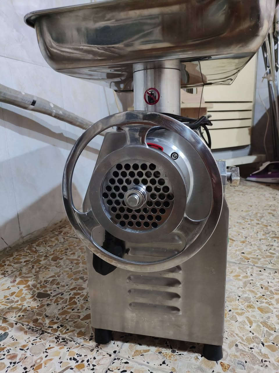 مكينه لحم الحجم ثنين وثلاثين
***********
