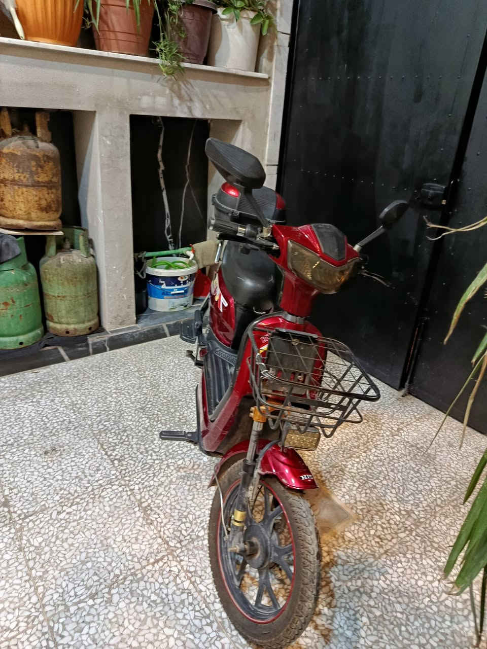 سلام عليكم ماطور شحن V9 للبيع سعر 300الف بي مجال تواصل ع رقم *********** او صفحه
