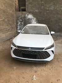 السلام عليك للبيع BYD نوع جن بلاس  صالون مديل ٢٠٢٥ السيارة بدون رقم زي...