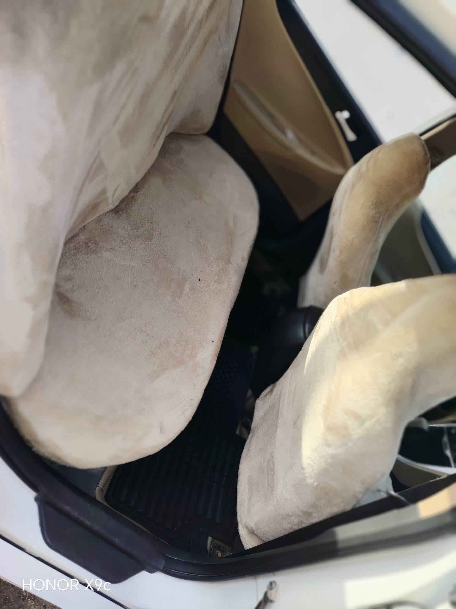 سوناتا خليجي موديل 11
محرك 2400 دوش 
بيها باب وجاملغ خلفي مصلحات فقط 
محرك جديد 
تبريد جديد 
تخم ويل و تخم تاير جديد 
رقم بغداد مداور مباشر 
للعلم متوازين عل امداور مالتها يعني اليشتري اله مجال للمداور 10 ايام 
سعر السياره 105 وعليها غرامات تنزل من سعر السياره 
عنوان نجف 
***********

نص مكتوب في الصور:
- HONOR X9c