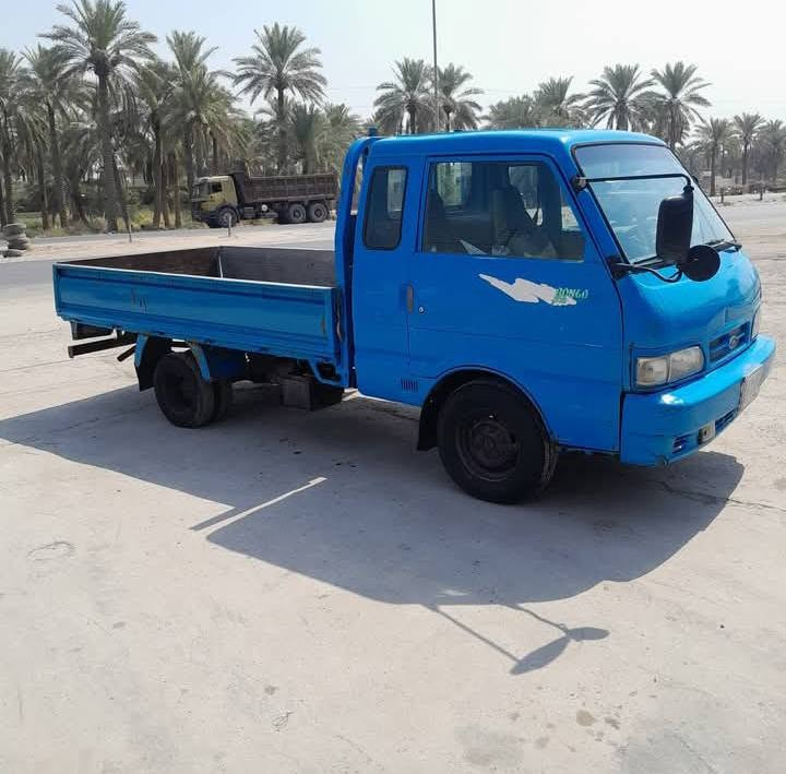 السلام عليكم كيا بنجو 96 موديل رقم بغداد سياره بلاديه حداديه جديده مشط جديد سياره بسامينا ماكينه جير شاصي كفاله عامه سياره كامله *********** السعر 65 وبيها مجال والمكان بغداد محموديه
