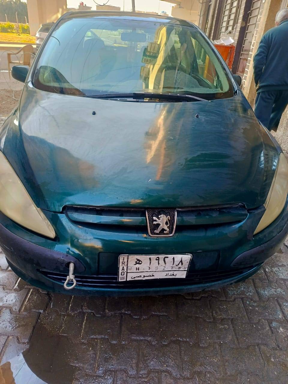 بيجو فرنسي موديل 2005 للبيع 
السعر 35 ورقه