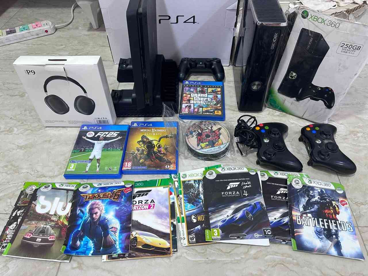 (بلي ستيشن 4 )
يده واحده فقط 
استان للبلي ولليدات والقراص 
٣ اللعاب معه 
4.8 GB 
بلي نظيف مستعمل شغال وبيه مشكله بسيطه جدا بالعدسه القارءه للقرص يحتاج تنظيف عن غبار 
………………………………..
(اكس بوكس 360 )
يدتان وحده لسلكيه 
به 150 لعبه بالهارد 
16 قرص منفصل 
نظيف جداا مستعمل 
2.5 GB
****شرط البيع كلا القطعتين لا يوجد بيع منفصل ***
البصره -ابو الخصيب 
***********

