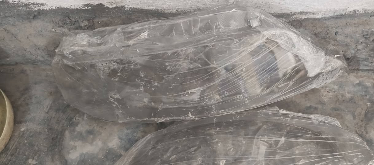 السلام عليكم  زوج جامة لايت مازدة سيارة بايك x25  2019 وكالة للبيع ***********
