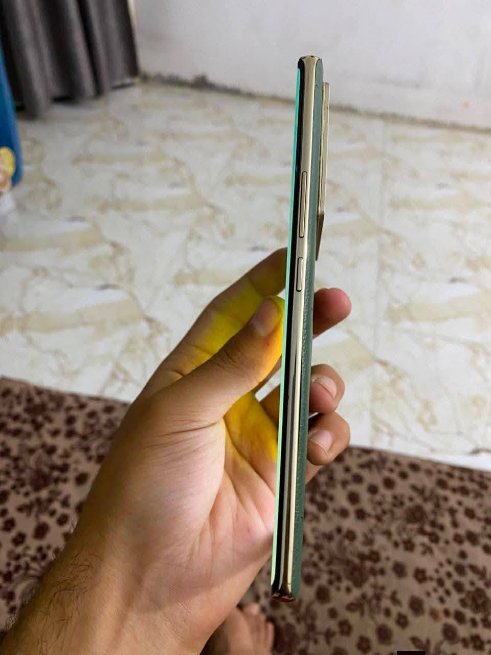 Infinix NOTE 40 Pro 5G
ذاكرة 256
دبل شريحه 
90 فريم بوبجي وسلاسة بالالعاب 
كامرة اتصال تكنيك صوت كله يخبل 
بصمه اصبع شاشه وبصمه وجه 
بي فطر بالضهر خفيف ممأثر 
بدون ملحقات 
السعر: 285 وبي مجال 
العنوان : بغداد مدينة الصدر 
متواجد فقط واتساب ***********
