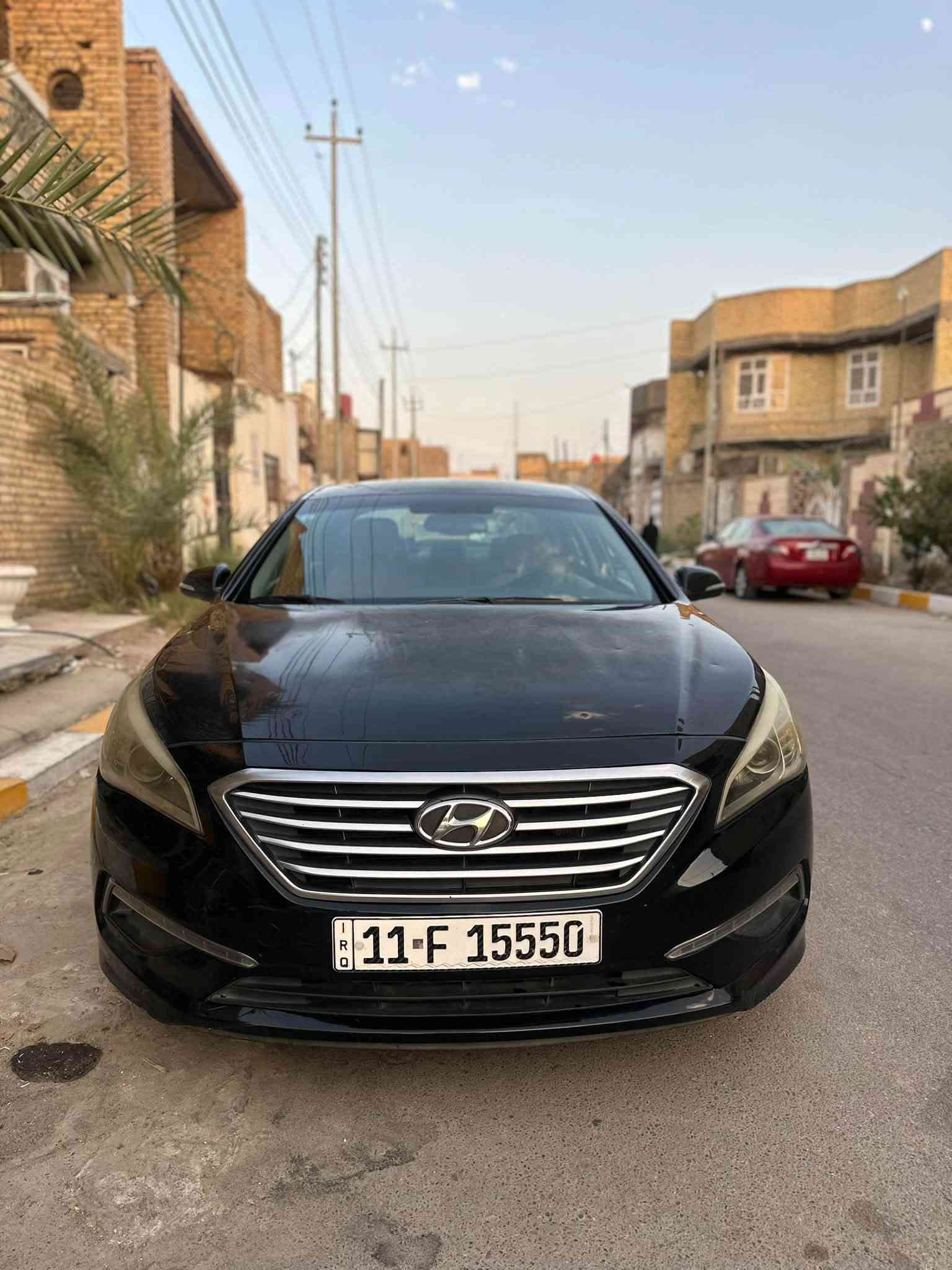 هيونداي سوناتا 2016 لون اسود 
سيارة جديدة وحلوة فول مواصفات ماعدا الفتحة 
مكينة كير حدادية جديدة بالكارتون باتري تبريد ثلج خير من الله سياره مابيها نقص برغي 
السعر 98 وبيها مجال للشراي 
حادثها طخه بسيطة بالجاملغ الخلفي 
وبيها رصعات بسيطة 
رقم
*********** 
***********
