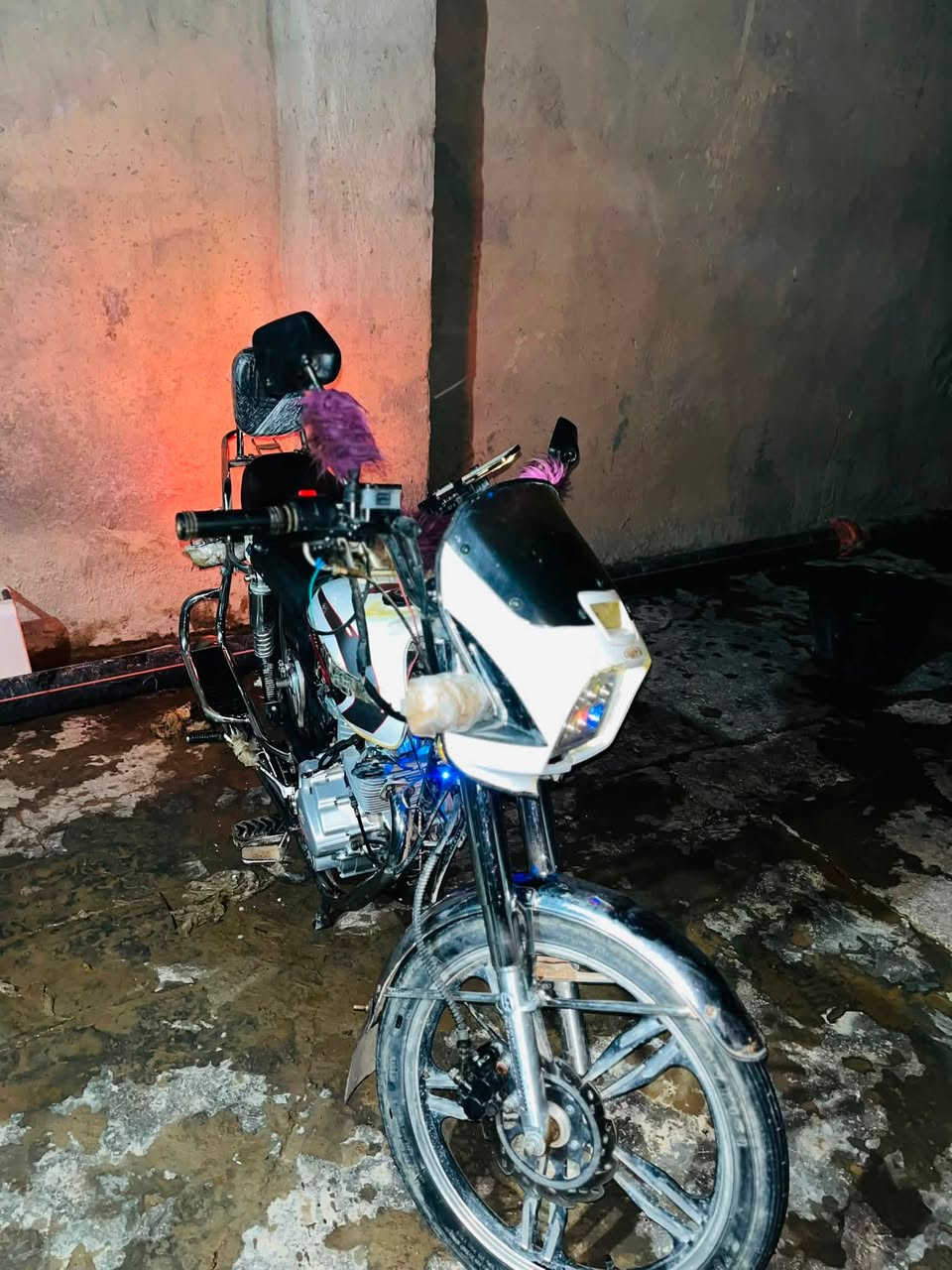 السلام عليكم جنب ٢٠٢٠سلف كهربائيات كامل مبدل بستم ولفات فقط مكفول السعر ٦٠٠ وبي مجال كركوك ناحية ملا عبدالله***********
