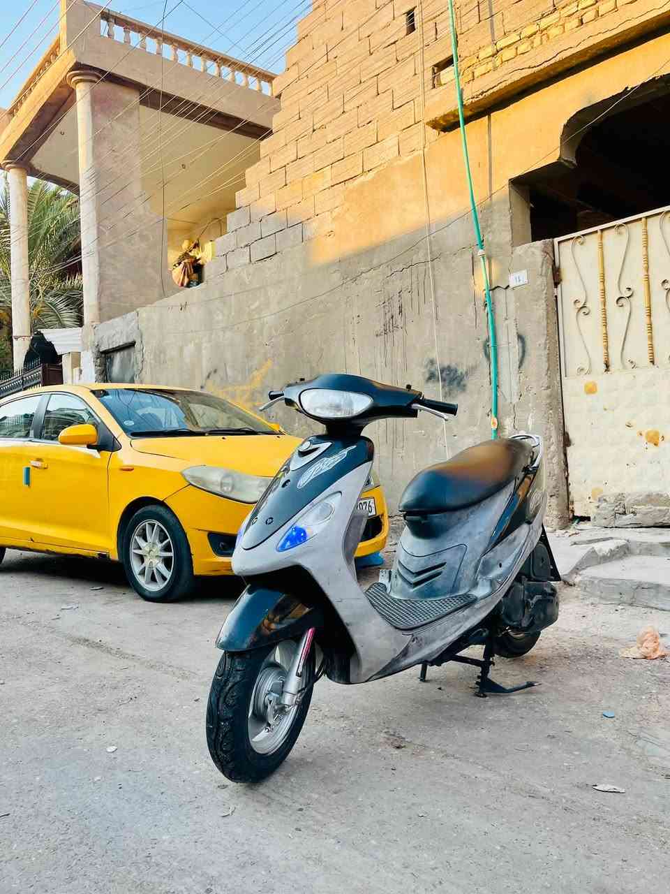 دراجه ماكس قجمه كفاله المكينه ما مفتوحه دراجه كامله مكمله اخت الرمبه كلشي ما ناقصها كهربائيات كلها شغاله من الطول للطول قفال ستيرن قفال صندوك كلشي شغال ما ناقصها برغي كلها كفاله ومختمه ما بيها شغله تجاري سعرها625 مكاني البصره القديمه رقمي ***********
