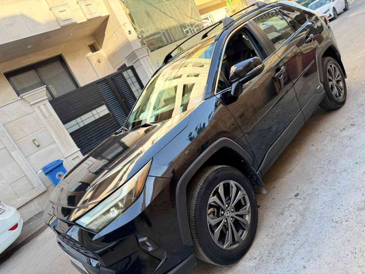 السلام عليكم 🌹
🚙 Toyota RAV4 Hybrid 2023 – XLE@

🔥 ماشيه 24الف

⭐ جزء من المواصفات:

• بصمة تشغيل
• بصمة أبواب / دخول ذكي
• كرسي السائق كهربائي
• فول تحكم بالستيرن
• شاشة
• كاميرا
• رادار أمامي وخلفي وجانبي
• لايت زينون
• صندوق كهرباء
•تشغيل عن بعد
• حادثها جاملغ جه السائق وبنيد
💰 السعر ٢١٢

📞 للاستفسار: اتصال فقط
***********
