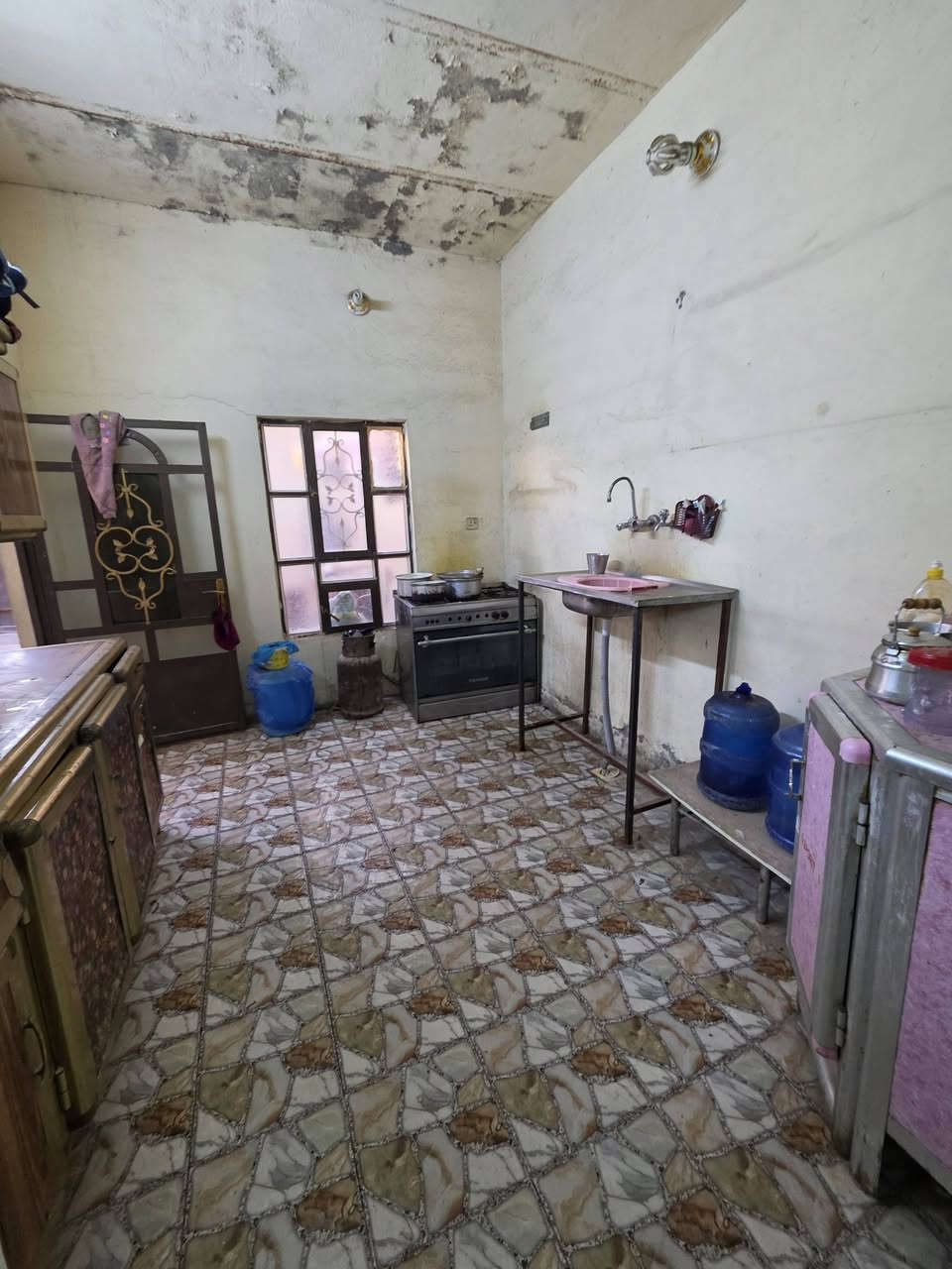 المطار الجديد • ١٠٠م • غرفة وصالة
