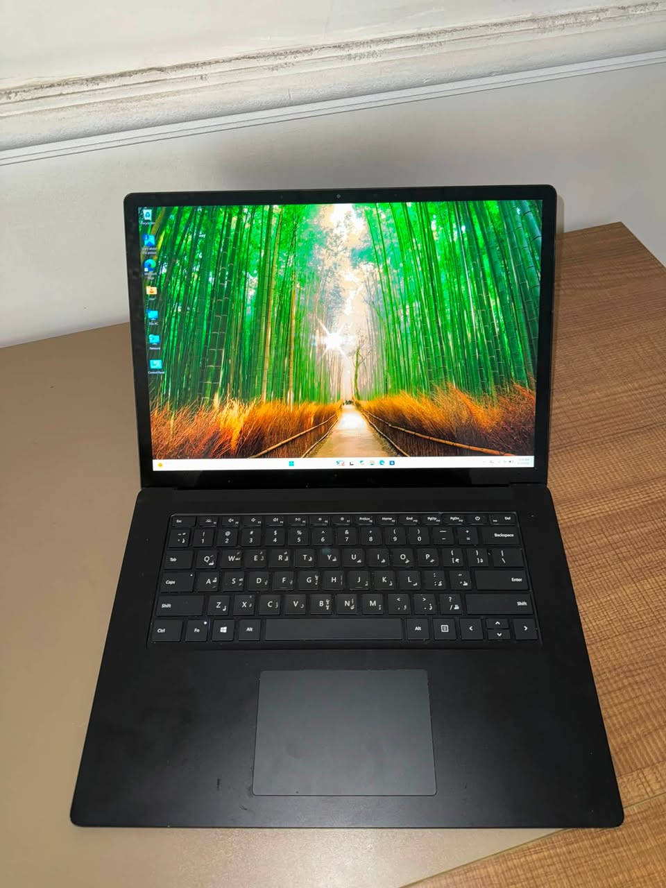دورات الشحن فقط 33!🔥
💻 Microsoft Surface Laptop 4 - 15" (أعلى مواصفات لرجال الأعمال وصناع المحتوى)
النسخة الأرقى والأقوى بالكامل بحجم شاشة كبير 15 إنش! مواصفات جبارة جداً تجمع بين معالج i7 الجيل الحادي عشر، رام عملاق 32GB، وهارد ضخم 1TB، لتمنحك أداءً فائق السرعة وبدون أي 
تأخير مع أنبل تصميم معدني فاخر.ومشحون 33مره فقط

 المعالج: Intel Core i7-1185G7 (الجيل الحادي عشر - أداء خارق وسريع).
 الذاكرة (RAM): 32 جيجابايت (سرعة فائقة 4267MHz لتعدد مهام لا محدود).
 الهارد (SSD): 1 تيرابايت (954GB صافي) NVMe فائق السرعة.
 كارت الشاشة: Intel Iris Xe Graphics.
 الشاشة: PixelSense بحجم 15 إنش عالية الدقة تدعم اللمس بـ 10 نقاط مع دعم القلم.
 المميزات: شاشة كبيرة وأنيقة جداً، وزن خفيف، كيبورد مريح للطباعة، نظام صوتي عالي النقاء، وبطارية تخدمك طوال اليوم.
 السعر: 850 ألف دينار.
📲 للطلب والاستفسار راسلونا خاص أو واتساب: ***********
📍 اورا تك - خيارك الأفضل لأجهزة اللابتوب الاحترافية
