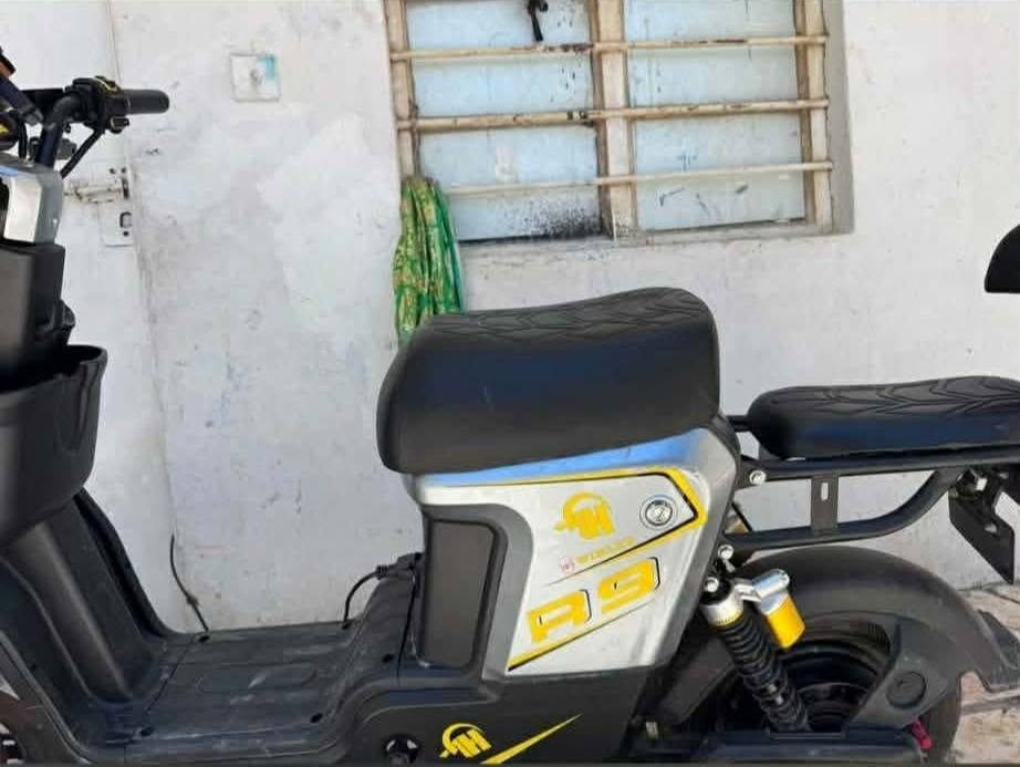 السلام عليكم
دراجة شحن ار ناين نضيفة
السعر ٣٥٠ وبيهة مجال بسيط
***********
