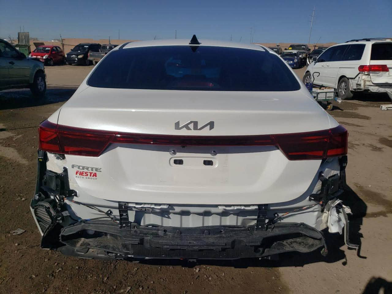 كيا فورتي 2024وارد امريكي

حادث جاملغ خلفي وربع باب خلفي

ماشيةً24 الف كم 

محرك 2000 دوش 

سنوية باسمي معوقين 

باقيلهة 3 سنوات وتصير حرة 

مكاني بغداد بسماية او الكرغولية 

واتساب ***********

اتصال ***********
