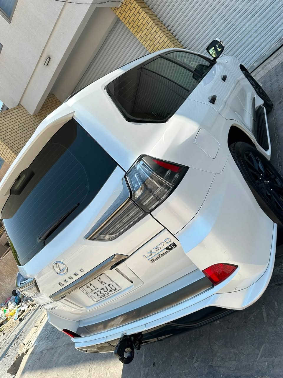 السلام عليكم لكزز كورو 2019 غنيه عن التعريف والمواصفات بغداد باسمي مكفوله من الصبغ والبارد تصليح بيدي ار الابابوب اليمين ورصعات بصيطه بالقماره السعر ٦٢ قابل للتفاوض للاستفسار ***********
