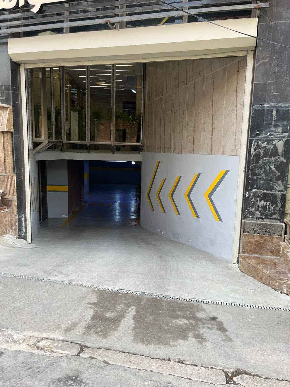 🏢 شقق مؤثثة للإيجار – بغداد / الكرادة داخل

📍 الموقع: إطلالة أبو نؤاس
🏠 يتوفر 6 شقق مؤثثة
🛏️ كل شقة تتكون من:
• غرفتين نوم
• صالة
• مطبخ
• خدمات متكاملة

✨ مميزات البناية:
🛗 مصاعد عدد 2
🛡️ سكيورتي وحماية
🚗 بارك سيارات خاص بالبناية
💡 متكاملة الخدمات

📞 للاستفسار والحجز: ***********
