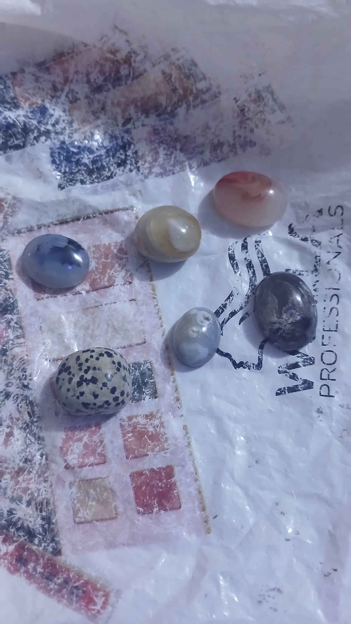 محابس نحاس واحجار كريمه اصليه سعر المحبس ٧ الاف  والحجر على خمسه تجي اشوفهن بعينك  ماعندي توصيل مكاني البلديات *********** موجود واتساب
