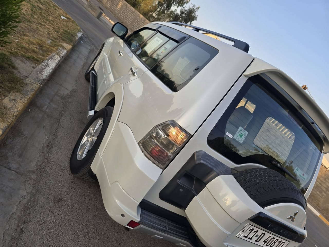 باجيرو حبتور فول مواصفات.خليجيه..موديل 2007.شكل العشره...الون ابيض ،صدفي ...مكينه 3000..
7..راكب ..كشنات جلد داخل لونين صاج واسود كشنات كهربائي 
مري شفط .تبريد 3قطع اشايربلمري .حساسات خلفيه .بعد بيه هواي مواصفات ..بيه 3قطع صبغ بدون دواخل والسونار موجود .
رقم بغداد الجديد هزه جديده بسمي ...
السعر(112$)والشراي يدلل...العنوان بغداد الكرخ شهداء السيديه قرب تقاطع درويش ..ولتفاصيل اكثر الاتصال على الرقم 
***********...علي تحياتي للجميع
