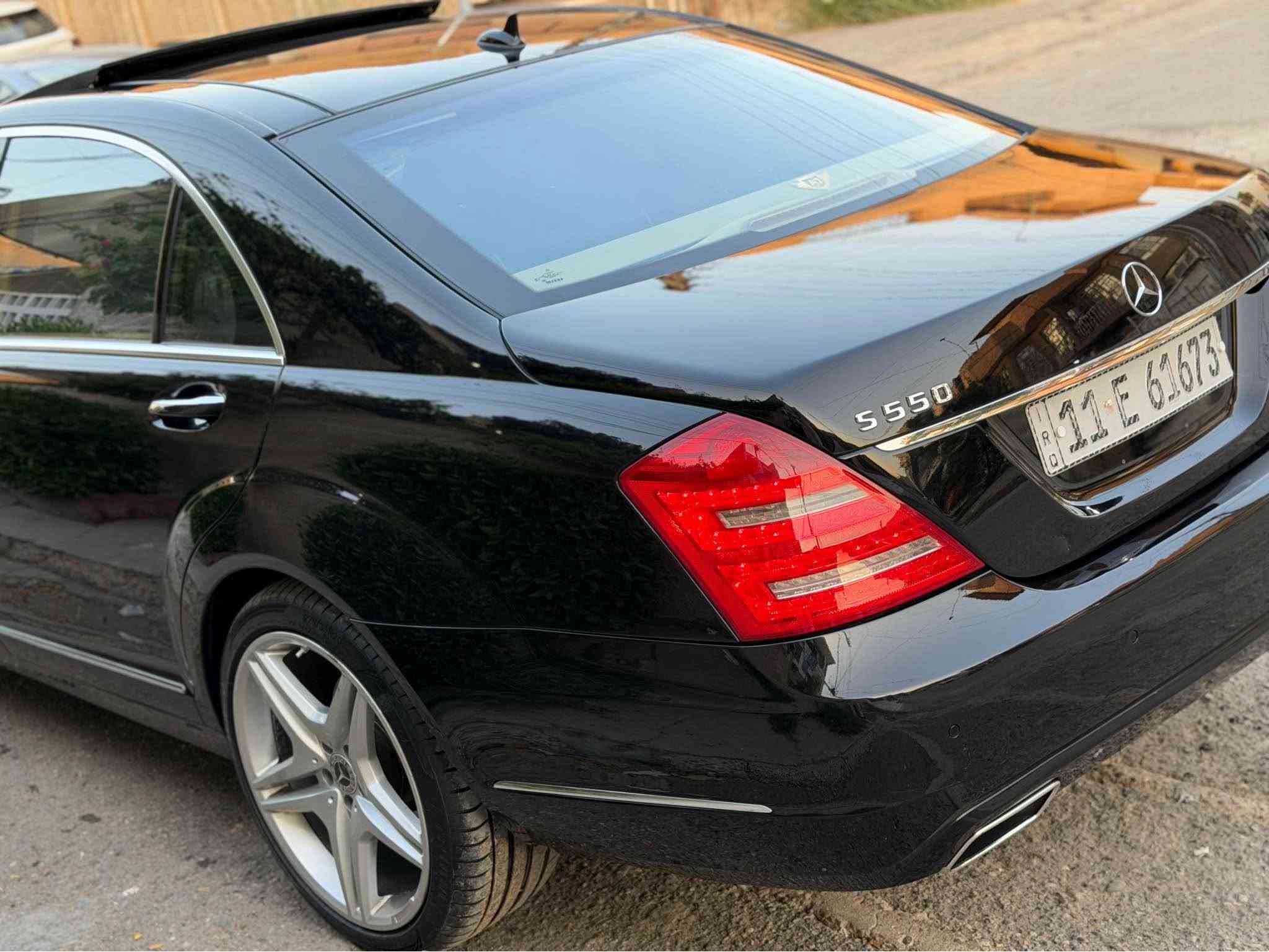 ‎ Mercedes Benz S550 Town Turbo لارج vip
اخوان السيارة استلام شركة مارسيدس بالمانيا
........................................

‎‏‎سياره فول مواصفات 
جديده بمعنى الكلمة كلشي بيه بلادي )
‎‏‎موديل2012 
‎المواصفات:
‎ ابواب شفط
‎ كاميرة خلفية 
‎حساسات امامي و خلفي 
‎صندوق كهرباء 
‎باب لارج (رئاسي)
‎بردات (5)
 ‎ بانوراما
‎بصمه تشغيل 
‎بريك بصمه
‎رادارت امامي جوانب 
‎صندوق شفت كهرباء 
‎کشنات تدفئة وتبريد خزن 5 ابواب بصمه
‎سي دي جنجر ٦ اقراص و ديفيدي
مكينة (8 سلندر 
‏‎كشنات دينمك (متحركة)
‎تحديد سرعة و لمت سرعة
‎ لايتات زينون  بك لايت ليد
‎لايتات دوارة تتحرك مع السيارة عند استدارته 
‎دبلات كهربائي حسب رغبه تريد سيارة عالية و ناصيه 
‎حزام سلامة (سحب) اوتوماتيكي
‎و بعد كثيير من المواصفات المامذكورة.
‎‏رقم بغداد بأسمي 
‎مكاني بغداد   __ السعر 235  ورقه  
*********** بغداد, العراق
