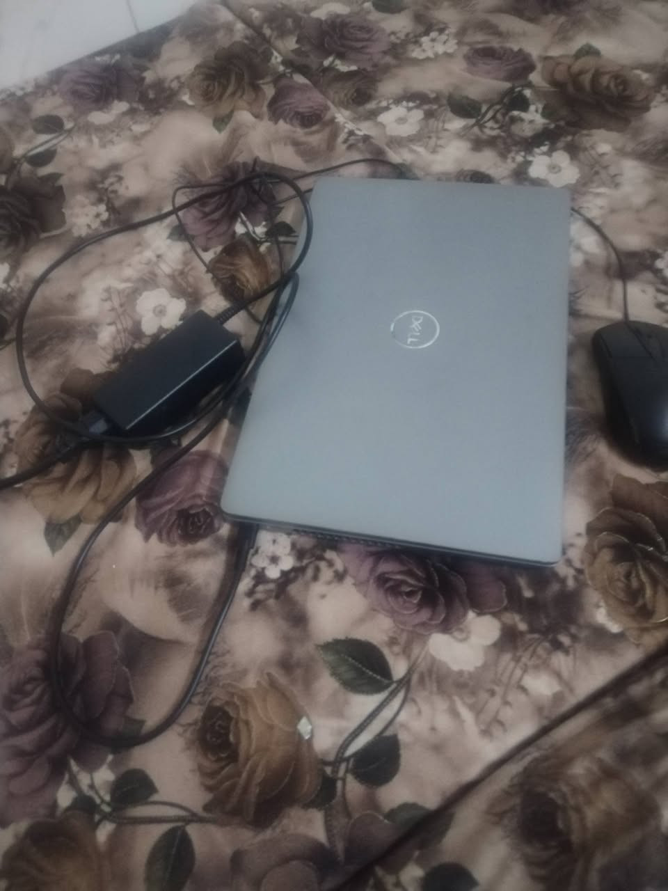 💻 Dell Latitude 5430 | خفة وأداء عالي ✨
​إذا كنت تبحث عن لابتوب يجمع بين القوة، الخفة، والاعتمادية للأعمال، الدراسة، والتنقل اليومي، فهذا الجهاز خيارك المثالي!
​⚙️ المواصفات الفنية:
​المعالج (Processor): Intel® Core™ i7 (الجيل الحادي عشر - 11th Gen) لأداء قوي وسريع.
​الذاكرة العشوائية (RAM): 8 GB.
​التخزين (Storage): SSD بسعة 256 GB (سرعة فائقة في التشغيل ونقل البيانات).
​كارت الشاشة (GPU): سعة 4 GB.
​الشاشة (Display): 14 بوصة بدقة عالية ورؤية مريحة.
​الوزن: خفيف جداً وسهل الحمل والتنقل.
​🔥 مميزات الجهاز:
​🔋 بطارية ممتازة تدوم لساعات عمل طويلة.
​⌨️ لوحة مفاتيح مريحة وسلسة في الكتابة والطباعة.
​🔌 منافذ متكاملة: (Thunderbolt / USB / HDMI / LAN) لتوصيل كافة ملحقاتك بسهولة.
​🔒 تصميم متين وأمان عالي مخصص لمنظومة الأعمال والاستخدام المكثف.
​📌 مناسب لـ:
أعمال الشركات والمكاتب | الدراسة والبحوث | المهام اليومية والتصفح | البرامج المكتبية والتنقل الدائم.
​📞 للطلب أو الاستفسار يرجى التواصل عبر الرقم:
***********
