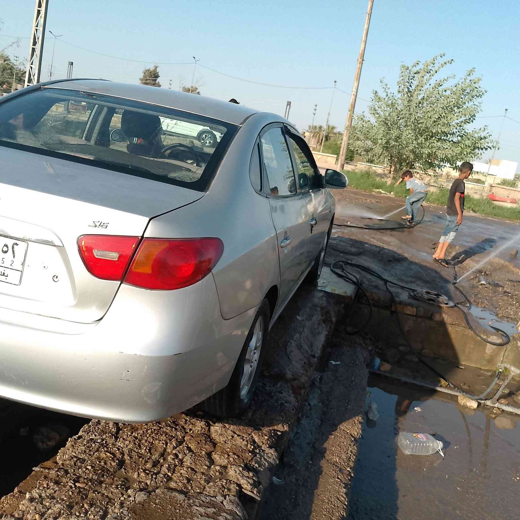 سياره النترا للبيع موديل 2007 خليجيه صبغ عام بيه  طخطخات.   محرك بي ضعف  كير حاويه تخم  تاير جديد كهربائيات شغاله غرامات عليه 600  السعر 72بيه مجال حك الجيه///// ***********/////***********///// محرك    1600  دكشن عالي ///الموشراي الاينتصل  رحمه لبيه.  العنوان بابل محاويل
