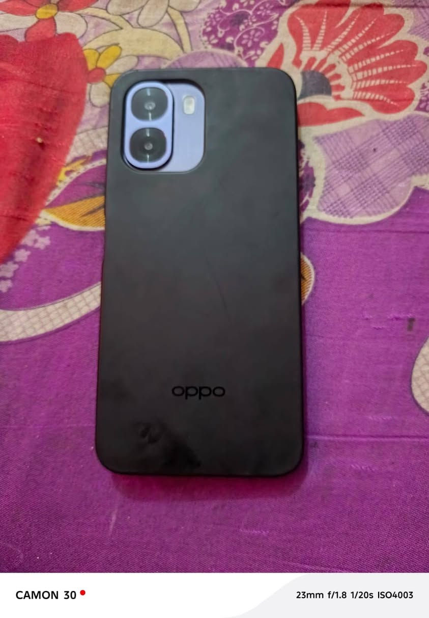 السلام عليكم oppo A6x للبيع شبه جديد التلفون كلشي ما بي واي كسر ما بي بس بل لزكة مال الشاشة بطارية6100 السعر خاص مكاني ناصرية حي الجوادين للستفسار ***********
