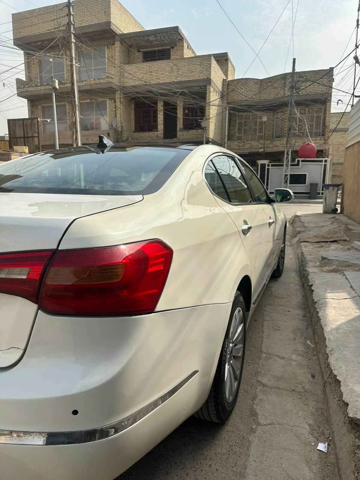 كادنزا • ٢٠١١ • ٦ سلندر