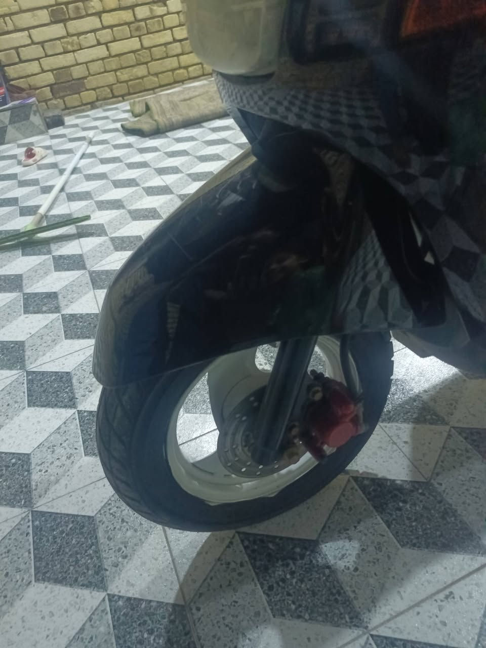 سلام عليكم بوليس للبيع مزوده 55دراجه حلوه ونضيفه شلعه ومعدل دراجه اي نقص مابيها تراي وين ماتريد دواخل ملح تواير جدد دبلات شغالات هندر سلف اشاير شغال دراجه ماناقصها شي شرط مكينه هاون المكان التضحية شارع العياده السعر 500وبيها مجال رقمي واتساب فقط ***********
