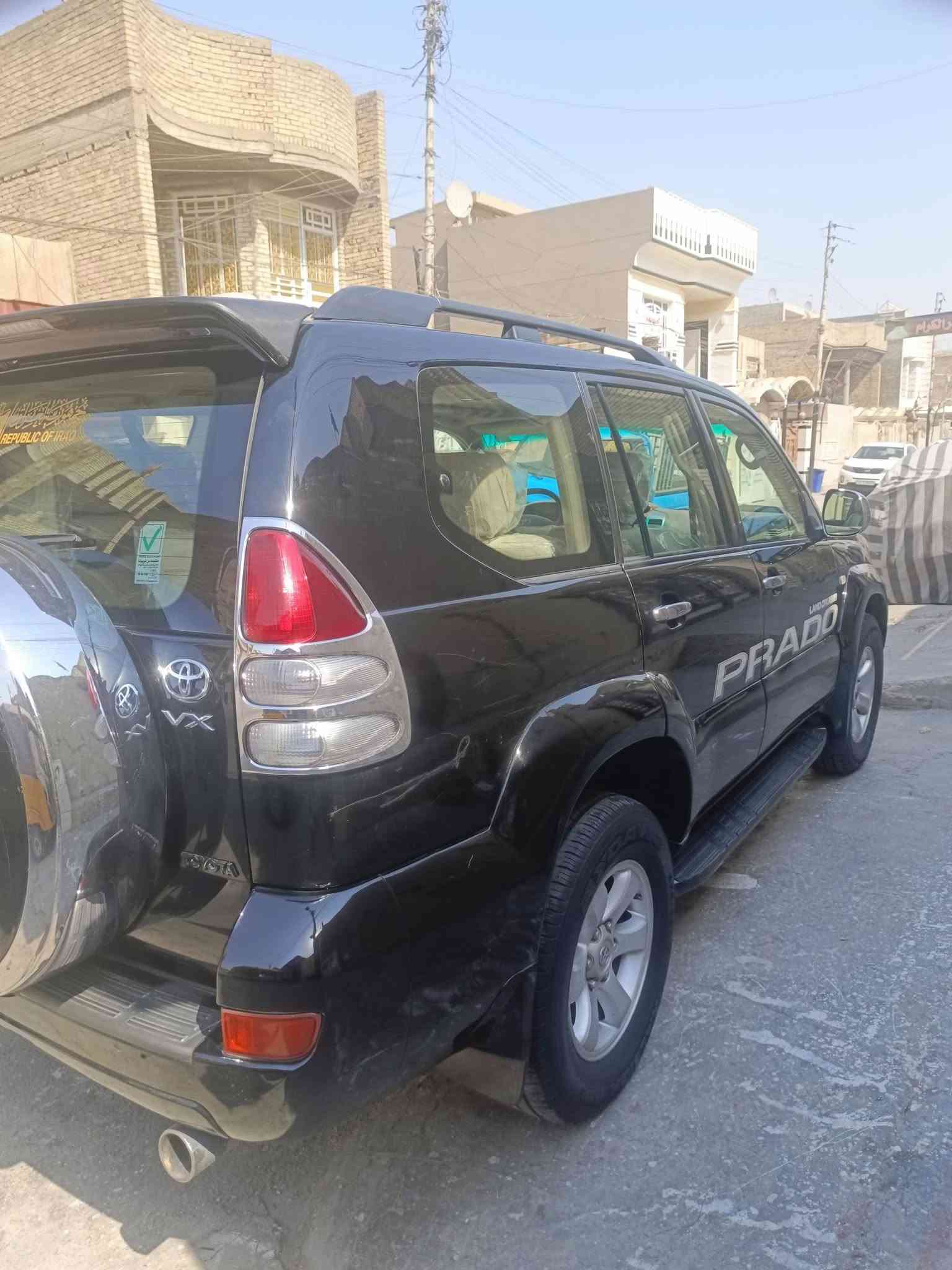 للبيع
سلام عليكم للبيع برادو 8.  فول 6 سلندر كويتيه رقم بغداد بسمي ..      مستعجل عل بيع     بل خير عل صير من نصيبه 
مكاني بغداد ***********.
