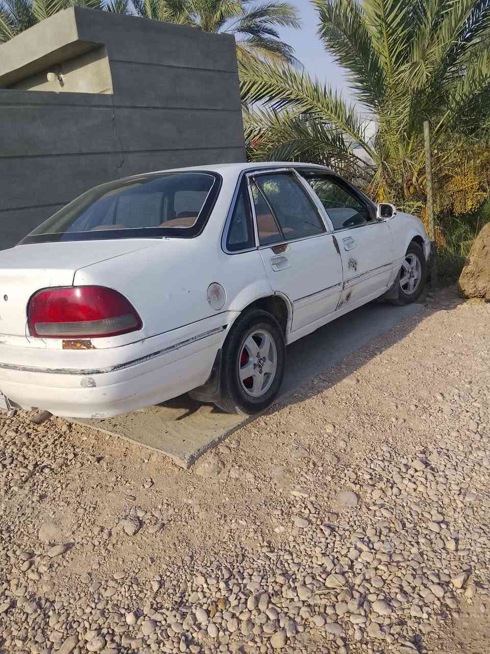 السلام عليكم للبيع برنس فراشه موديل 96 رقم ديالى مكينه مفتوح مكان بلدروز سعر السياره 23 بيها مجال***********
