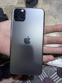 آيفون ١١ برو ماكس • نضيف • بطارية ٩٦