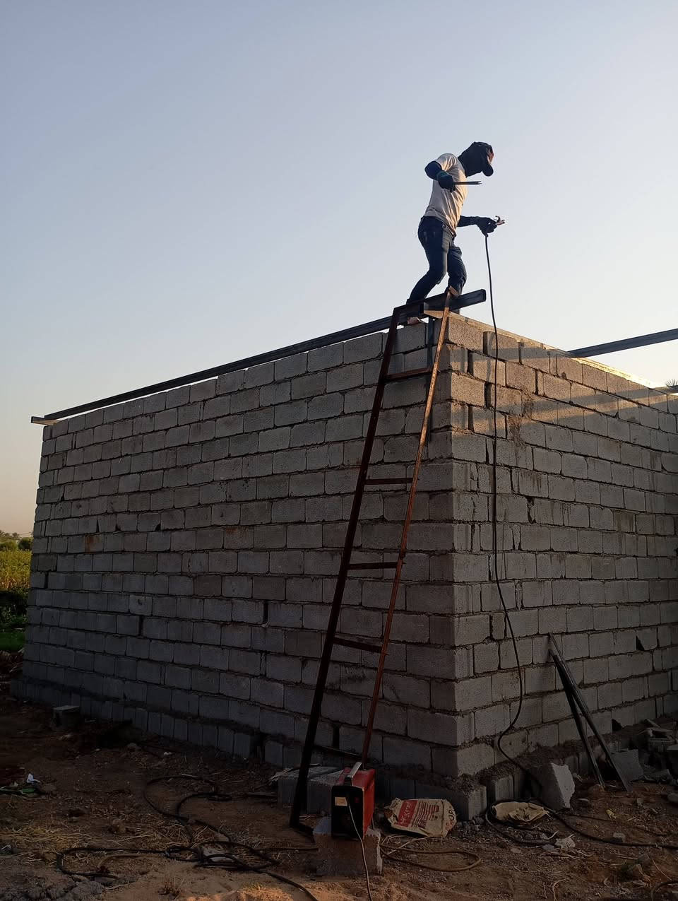 حداده
بأسعار تنافسيه مستعدون كافه انواع الحداده 🧑‍🏭
ابواب 🚪شبابيك 🪟كرفانات🏪سقايف كيسبان ✅
محجرات ✅غرف سندويج ✅سياج خارجي ✅
مراجيح ✅قمريات مطابخ ✅يتوفر لدينا احدث الديكوارت
العمل جميع المحافظات (***********)(***********)

