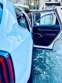 موديل ٢٠٢٣ • ابيض • كشنات VIP
