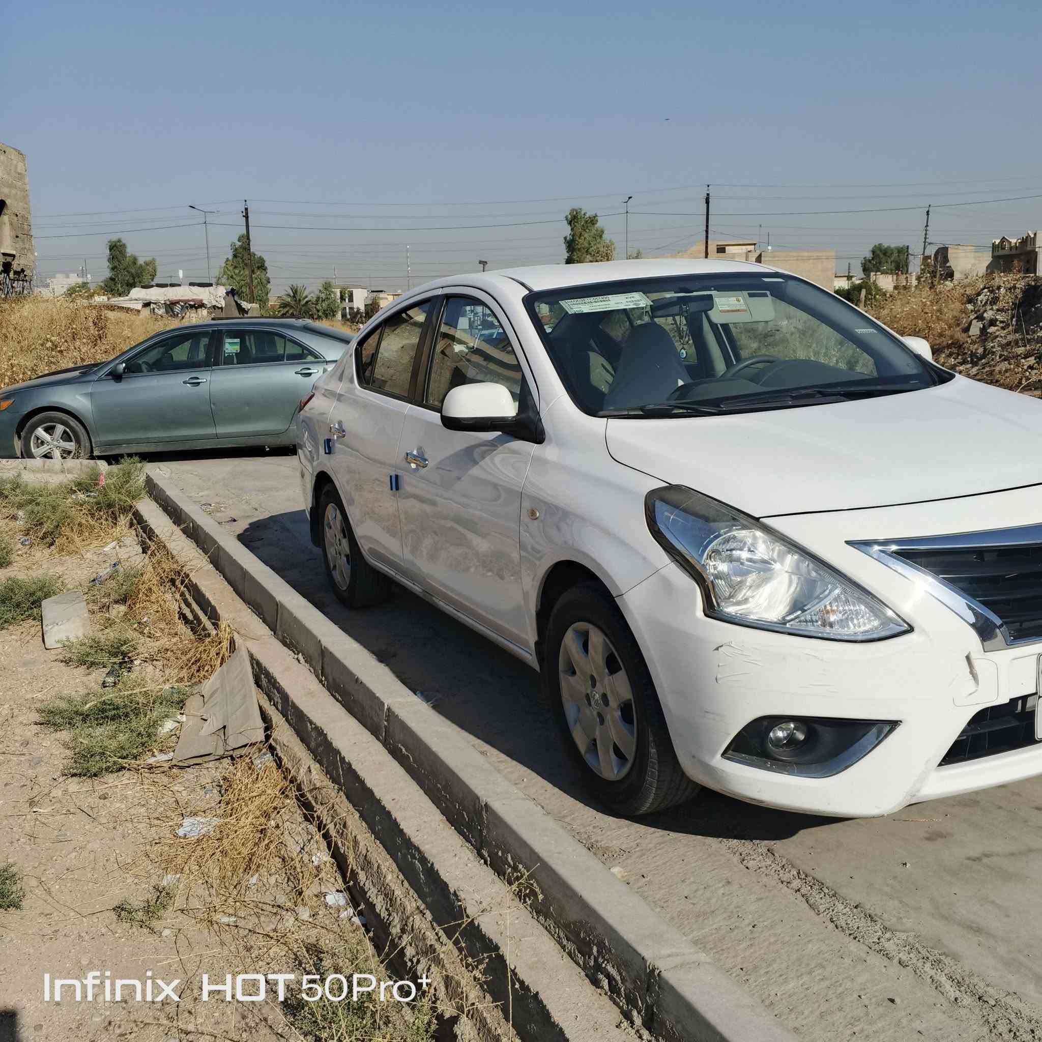 السلام عليكم نيسان سني خليجي بدون صبغ بيها بارد باب السايق والباقي كفاله كير محرك تبريد كله شرط طخم مسوي جديد السعر 105 مكان السياره موصل  للستفسار *********** بي وتساب
