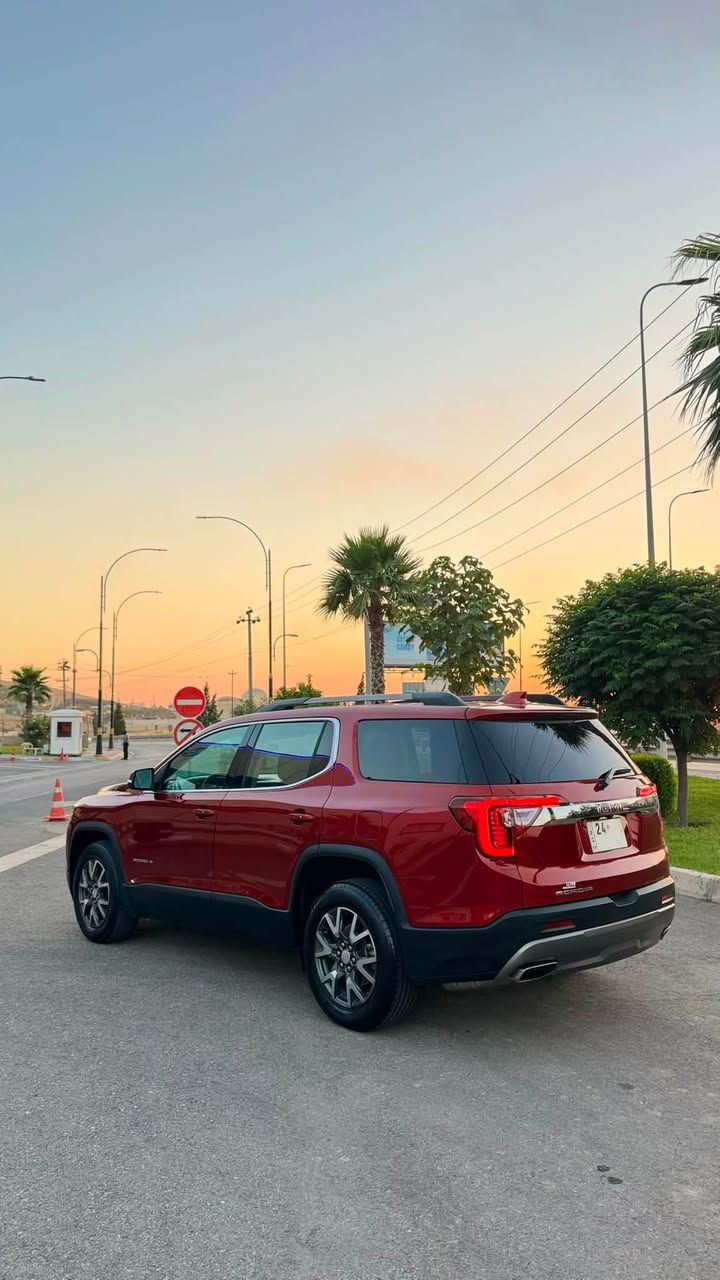 GMC Acadia SLE 

جمسي اكاديا ملكة الطرق الخارجية سبعة راكب راحة ورفاهية مواصفات SLE مرقمة دهوك كاملة دبل اكسل 

موديل : 2021

مكينة ستة سلندر تنفس طبيعي مكفولة بشرط 

مواصفات : 
*بصمة 
*تدفى كشنات 
*مثبت سرعة 
*صندوق كهرب
*رادار بالمري 
*رادار امامي 
*تبريد ثلاث قطع 
*هندبريك دكمة
*كشن كهرب
وباقي مواصفات المعروفة 

السيارة جاهزة طخم تاير جديد مابيها دينار مصرف بشرط 

السيارة بيها باب وجاملغ خلفي صبغ وايرباك فقط البردة 

مكان السيارة دهوك معارض الجديدة 

السعر : 205 $ ومجال بسيط 

للاستفسار الاتصال على الرقم 
***********
