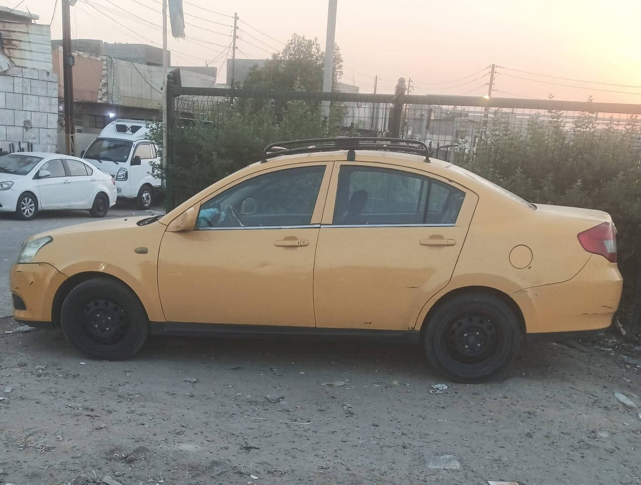 شيري A5 موديل 14 أوتوماتيك محور كير ومحرك كورلا حديث1800 سنوية لل29رقم واسط مشروع وطني تحويل مباشر مصفرة هيئة وغرامات  مابيها ضربة غير طخة مبينة بطرف البنيد 
مرشوشة حزام نتيجة تصليح خياسات بالدوس واطراف البوب  كمبريسر تبريد
 عاطل بيع 35 أو مراوس بخصوصي أوتو
مكانها بغداد رصافة مامتواجد عالفيس تواصل واتساب ***********
