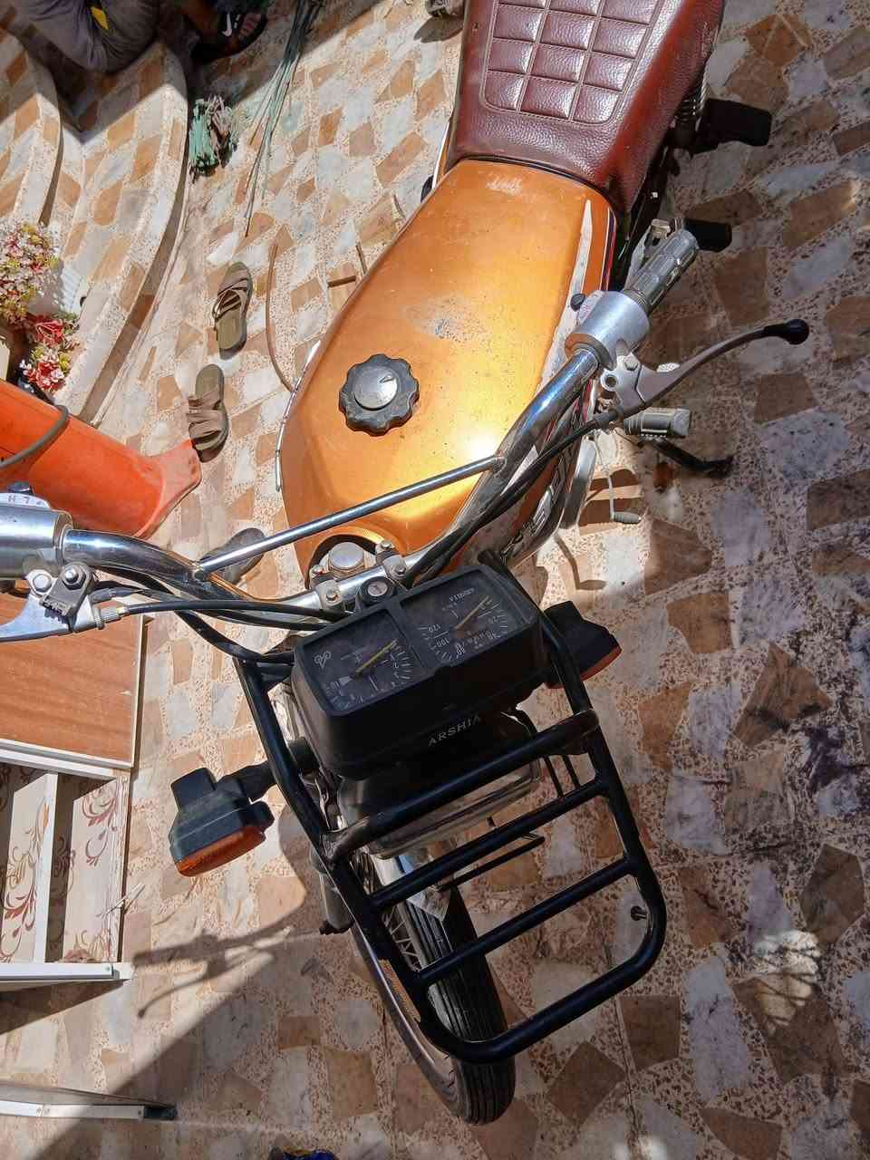 عندك ماطور للبيع بارت خمس 99999محرك مبدل ولفات فقط ماطور نظيف سعر 325وبي مجال مكان موصلجانب ايمن 《***********》《***********》
