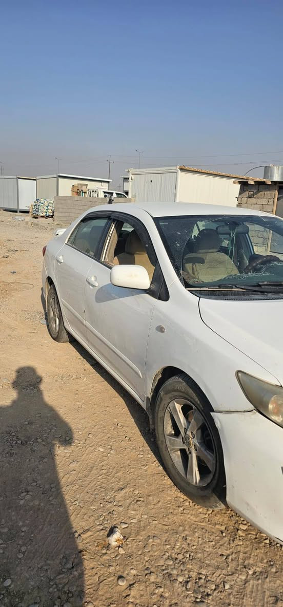 اسلام عليكم
كورلاه خليجي للبيع 

بيه فقط طخات بسيطه كلين ولا قطعه 

موديل 12 محرك 16 

سنويه 2028 

شرط التحويل 

شوف العين 

السعر 120 وبيه مجال
***********

