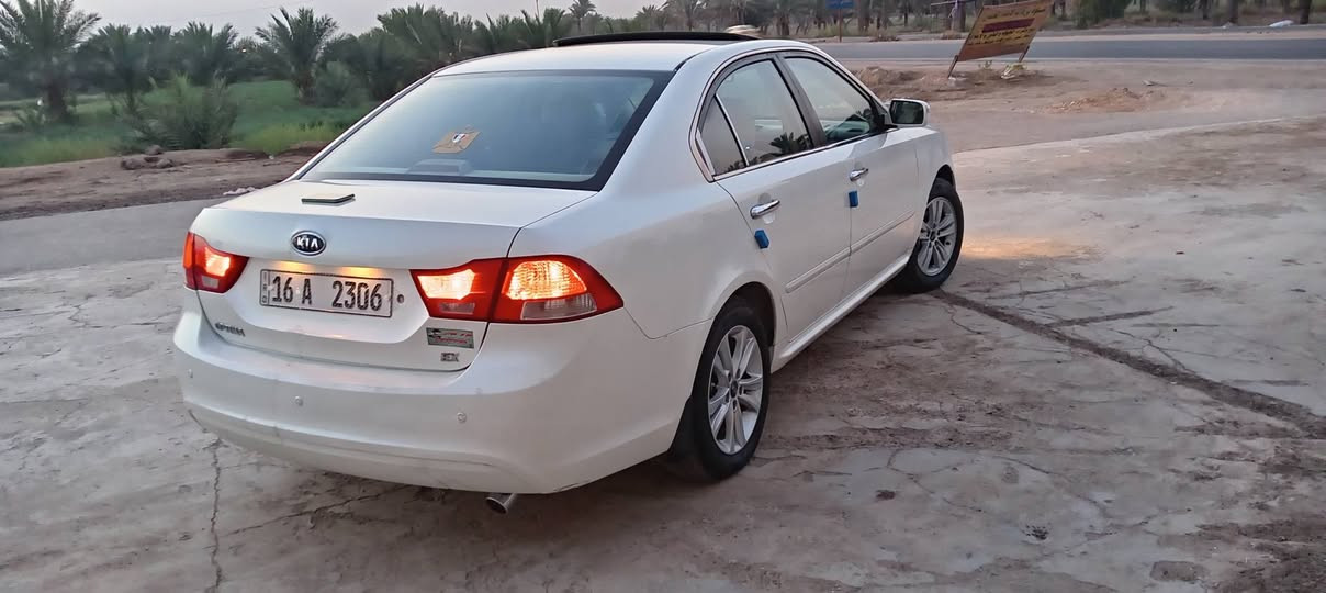 سلام عليكم للبيع كيا اوبتما موديل 2010 كفاله عامه خليجي مكينه 2000 فول مواصفات فتحه سقف حساس خلفي اشاير بل مري تحكم ستيرن برده خلفيه بلاد خمس ويل خمسه تجاوي لسياره مال جناي معايزه برغي ليدور جديد مكان السياره خيكان الاستفسار ***********
