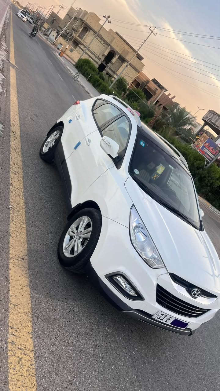 السيارة كفالة عامة ما عدا مقدار شبر صبغ بالبنيد في مقدمة البنيد فقط والباقي كفالة عامة.

المواصفات:-
1️⃣ بانوراما
2️⃣ تحكم ستيرن
3️⃣ سويج عادي

4️⃣ المحرك 2000 لا تنقيص ولا تبخير والگير بوضع الشركة
5️⃣ الرقم بغداد السنوية بأسمي
6️⃣ ممشى السيارة  69958 

#السعر:- 135 $ ورقة وبيه مجال 

الاستفسار على الرقم

‭***********‬
