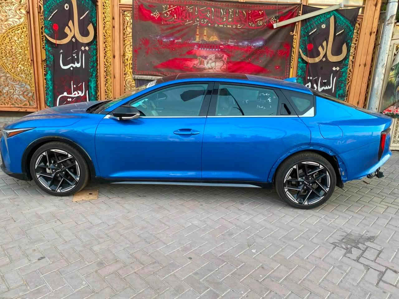 السلام عليكم كي 4 موديل 2025 جيتي لاين
مكينه 2000 فول مو اصفات لون بحري صور الحادث بلمنشور بدون ايرباك السياره شهداء بغداد مكان السياره بغداد السعر 165 اي استفسار اتصل 
***********
