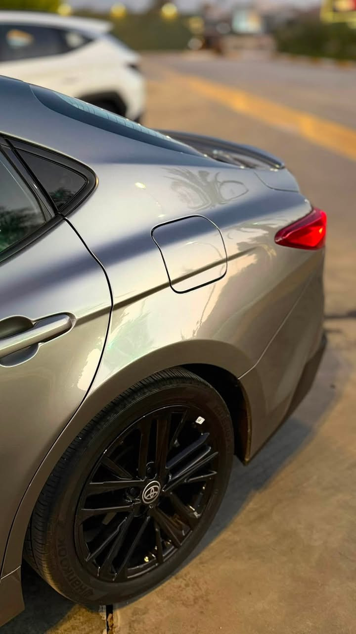 السلام عليكم
Camry SE 2025 Hybrid / كامري

محرك  2500cc بانزين / هايبرد

السيارة للبيع فقط 💯

الضرر :  جاملغات خلفية واحد صبغ وربع الصندوك ويا والجاملغ الثاني pdr  

السيارة ماشيه : 21 الف 

إرباكات كله سليمة

بجم كبس 💯

المواصفات

• شاشة صغيرة

• كاميرا خلفية

• حساسات خلفية• 

• رادار امامي

• مانع تصادم

• محدد مسار

• تصحيح مسار

• مثبت سرعه

• مانع انزلاق

• استيرنق متحرك

• تحكم طارة

• نقطة عمياء

• مانع تجاوز

• حساسات مانع تجاوز

• بصمة تشغيل

• دخول ذكي

• شاحن ويرلس

• اضوية اماميه زنون LED

• اضوية خلفية LED

• ليد زنون نهاري

• ويل قياس 18

• نظام ECO + TRIP 

• نظام GPS + خرائط

• نفكيشن

• 3 أنظمة قياده ECO / Normal / Sport 

• اوامر صوتيه

• بلوتوث

• مدخل USB 

كفاله كير مكينه

السعر : 240

مكان : ديالى بعقوبة

 للاستفسار الاتصال ***********
