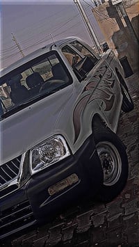 سياره مزاد 2004 السعر 43 بي مجال رقم تليفون. 07710105959