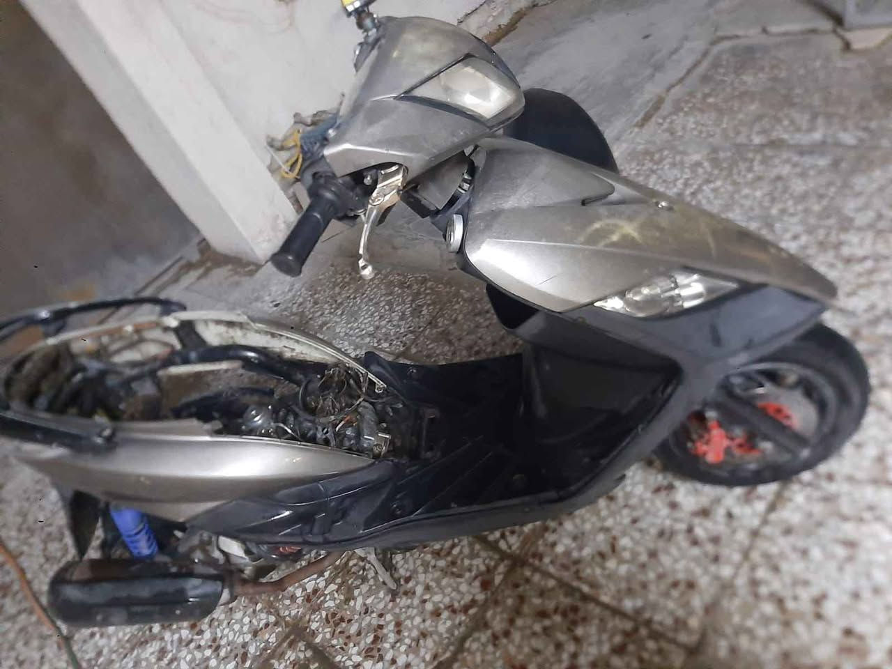 السلام عليكم ماكس ثلعب ١٤٠ سرعه نظيفه وحلوه مكينه ناعمه مبدل بس ولافات بيها سعر ٥٢٥ بيها مجال العنوان الغزالية *********** بغداد, العراق
