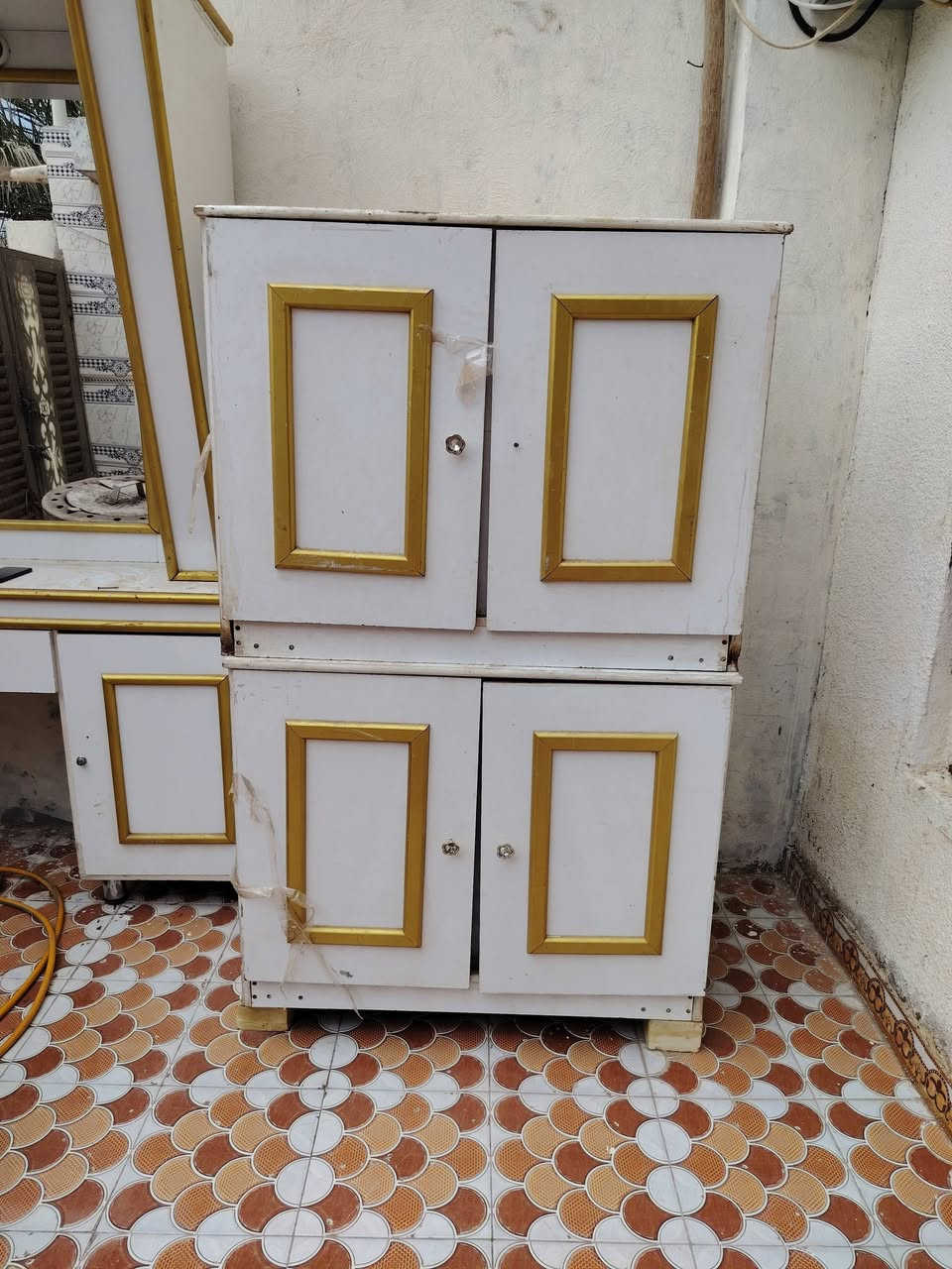 ميز • كومديات • الحلة