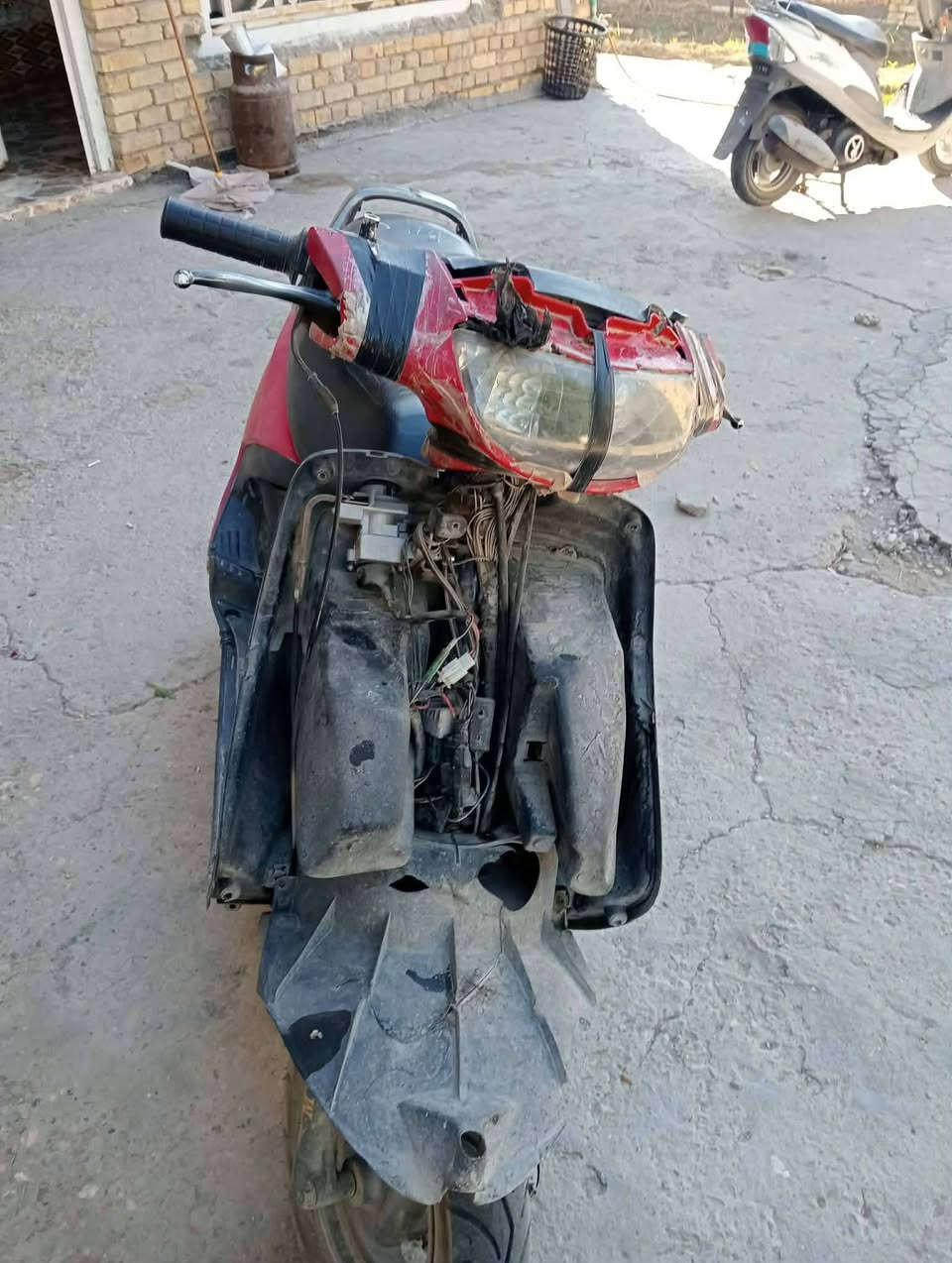 دراجه للبيع مجفته السعر 200
***********
