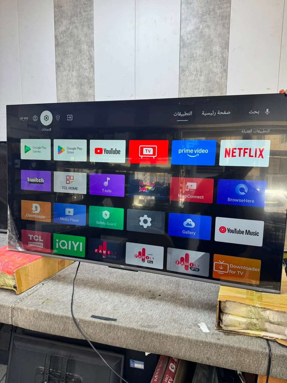 شاشة TCL حجم 55 للبيع 4K حقيقي الريمونت يجي ناطق يعني ماتعب نفسك بالكتابة احجي بالريمونت وينفذ استخدام كلش قليل كارتونها وياها برامج قنوات رياضية قنوات مفتوحه يعني بدون صحن 

العنوان الرمادي شارع الخطاطين ورشة ابو عمار الهندسية …….*********** ….***********
