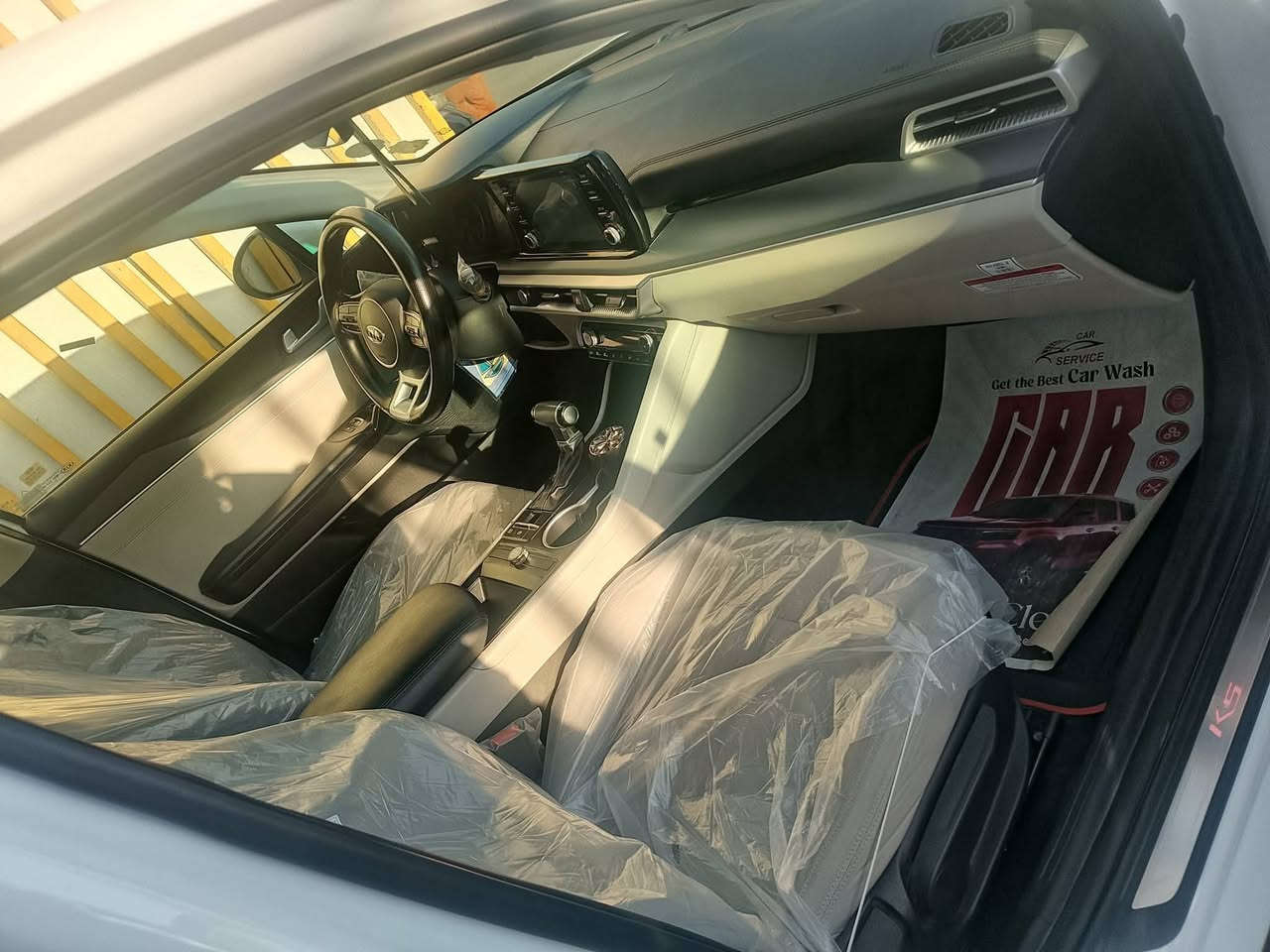 ...السلام عليكم 
كي فايف 
موديل 21
بيه 3قطع  تبديل فقط
بدون دوخل نظيفه سياره 
رقم ربيل شكل جديد نكليزي 
تحويل ثاني يوم 
كير محرك تبريد مكينه كفاله عامه 
تخم تاير شواصي مكفولات بلادي 
تبريد ثلج 
سعار سياره 136بي مجال شي بسيط 
العنوان بغداد الجديده 
نتصل تدلل 
***********
