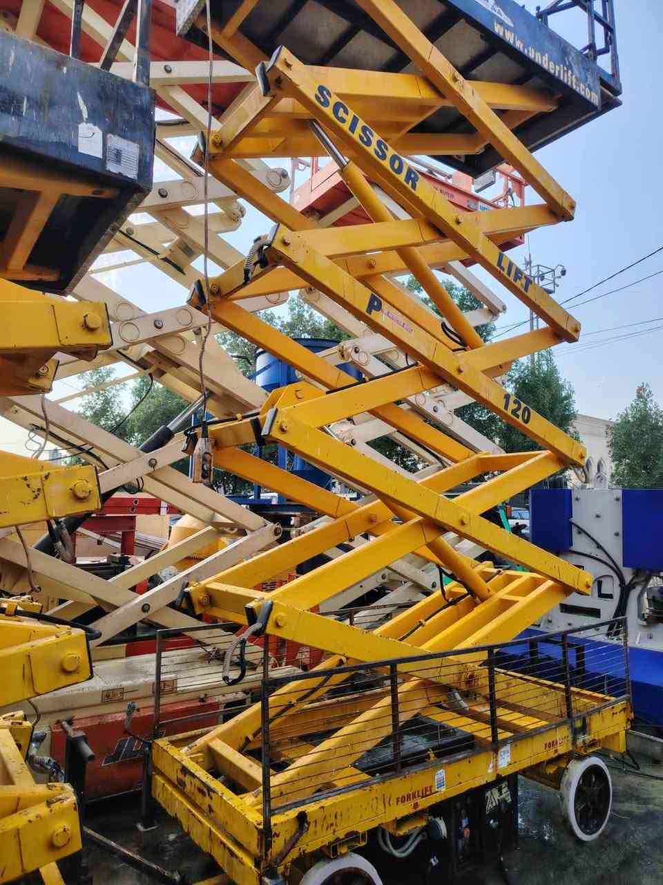 بغداد باب الشيخ مقبرة الغزالي محل سعد العقابي ابو حسن العتابي رقم وتساب ***********
