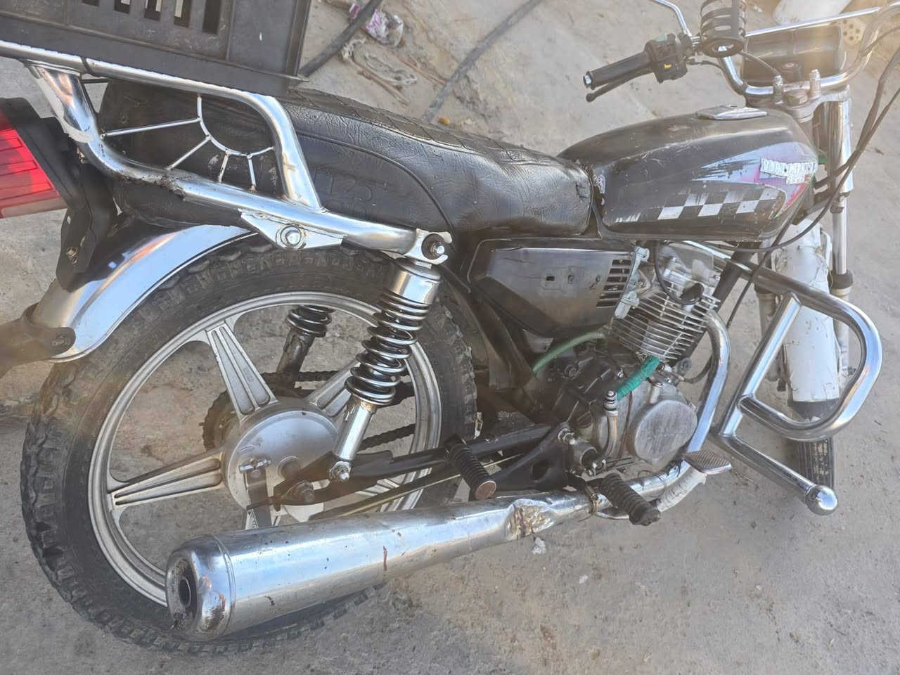 دراجه ايراني مديل 18السعر 250مكان الاسحاقي ***********
