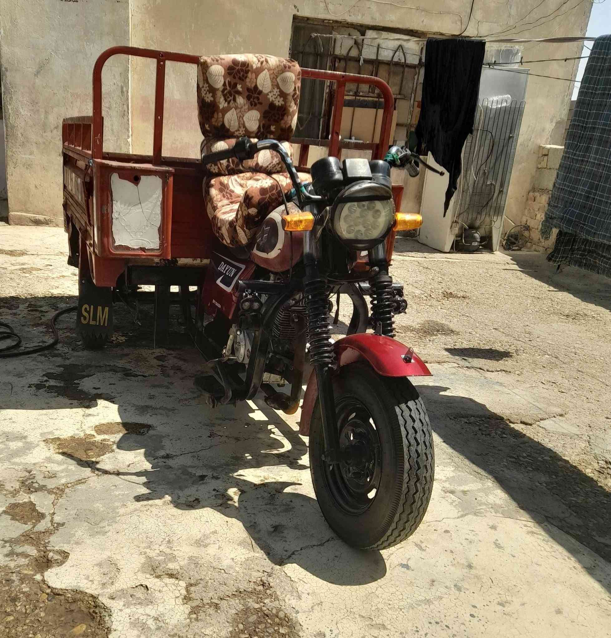 السلام عليكم للبيع ستوته مديل ٢٠١٩ اوراق الستوته كفاله عامه محرك واكسل ونضافه اكسل جمره ومحرك جمره تخم تايرات توني شادهن كير بكس بل جيس صارله يومين كهربائيات كلها كامله ماعوزها اي شي ربع دينار ماذب عليها ....السعر اتصل وبيك خير وتدلل ***********المكان كوت حي الحكيم الثانيه
